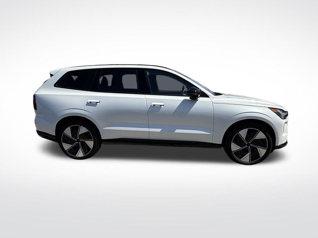 new 2025 Volvo EX90 car, priced at $81,742