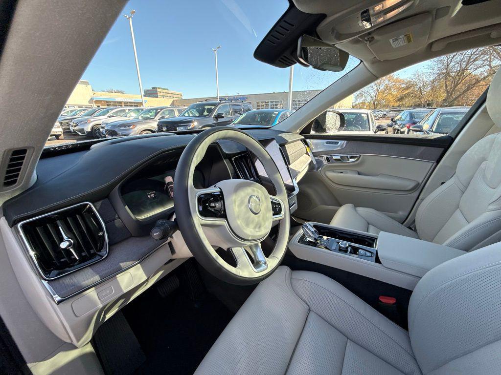new 2026 Volvo XC90 car, priced at $79,855