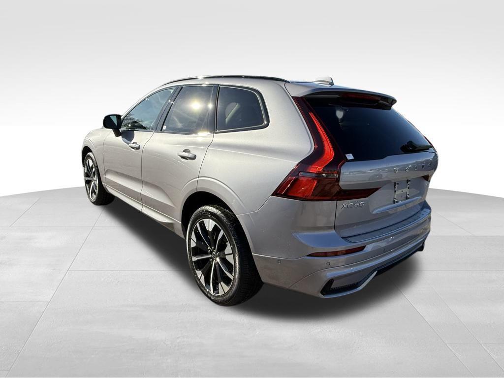 new 2026 Volvo XC60 car, priced at $55,985