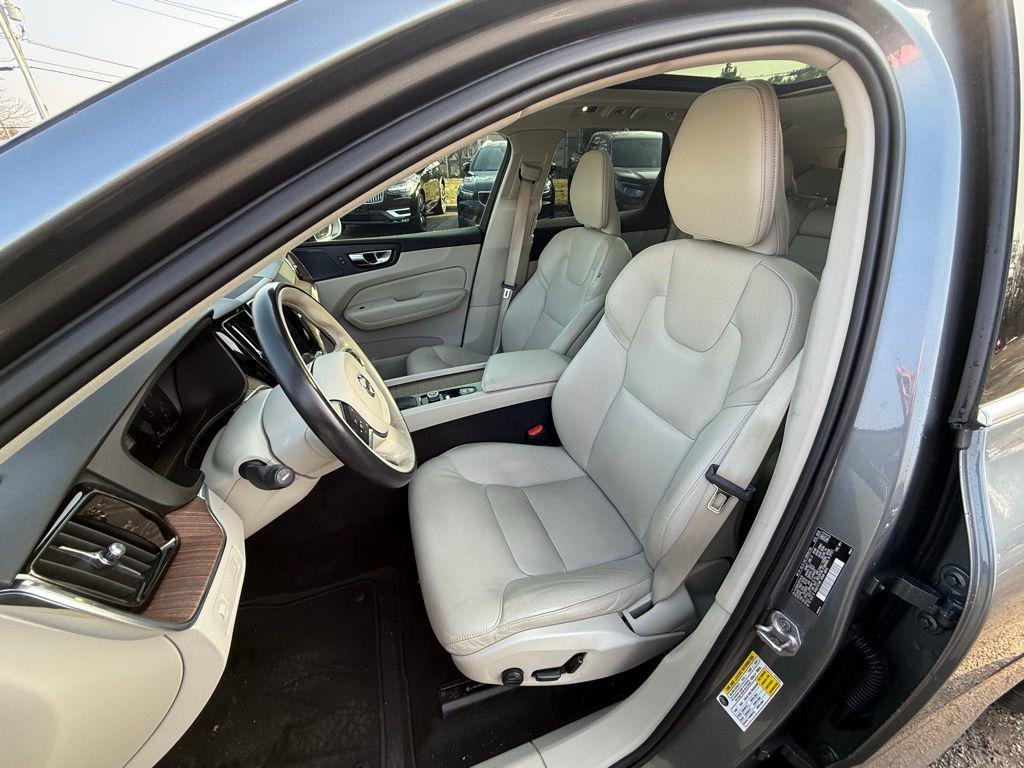 used 2021 Volvo XC60 car, priced at $20,862