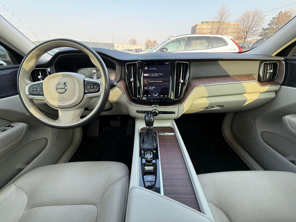 used 2021 Volvo XC60 car, priced at $20,862