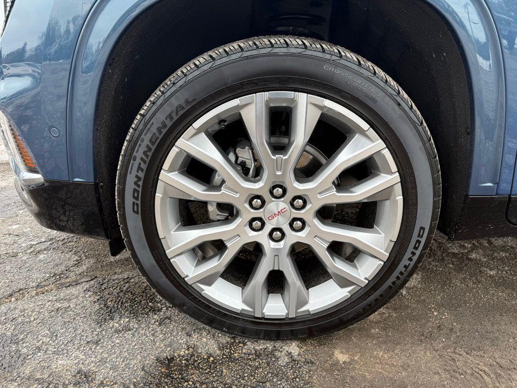 used 2024 GMC Acadia car, priced at $48,899