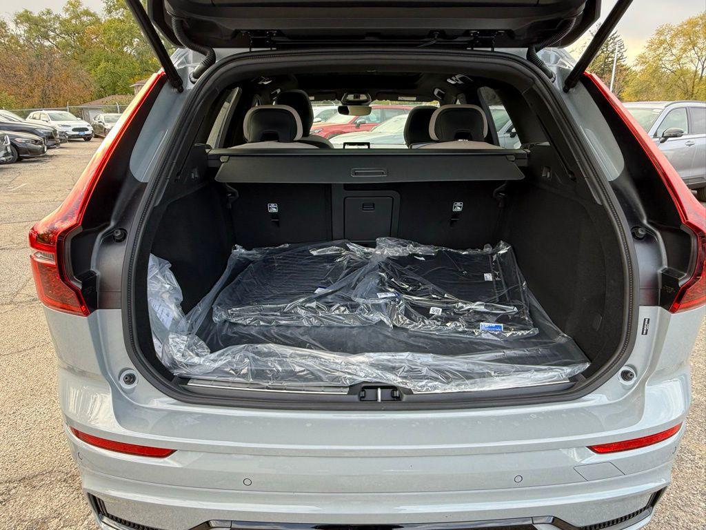 new 2026 Volvo XC60 car, priced at $57,190
