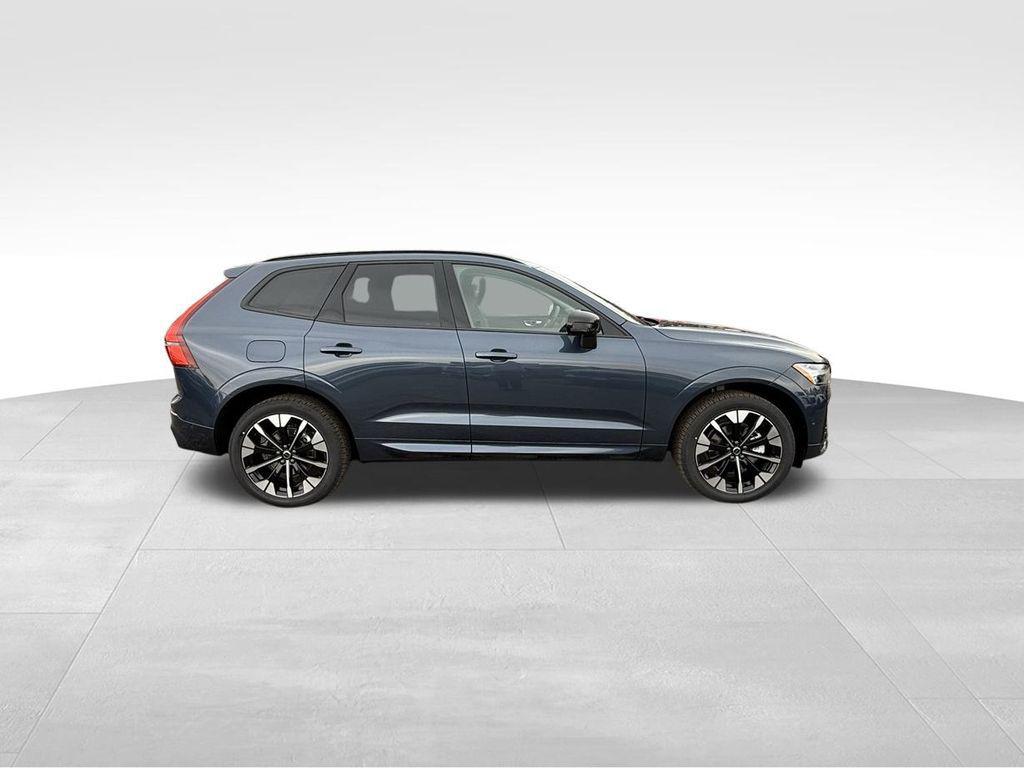 new 2026 Volvo XC60 car, priced at $56,375