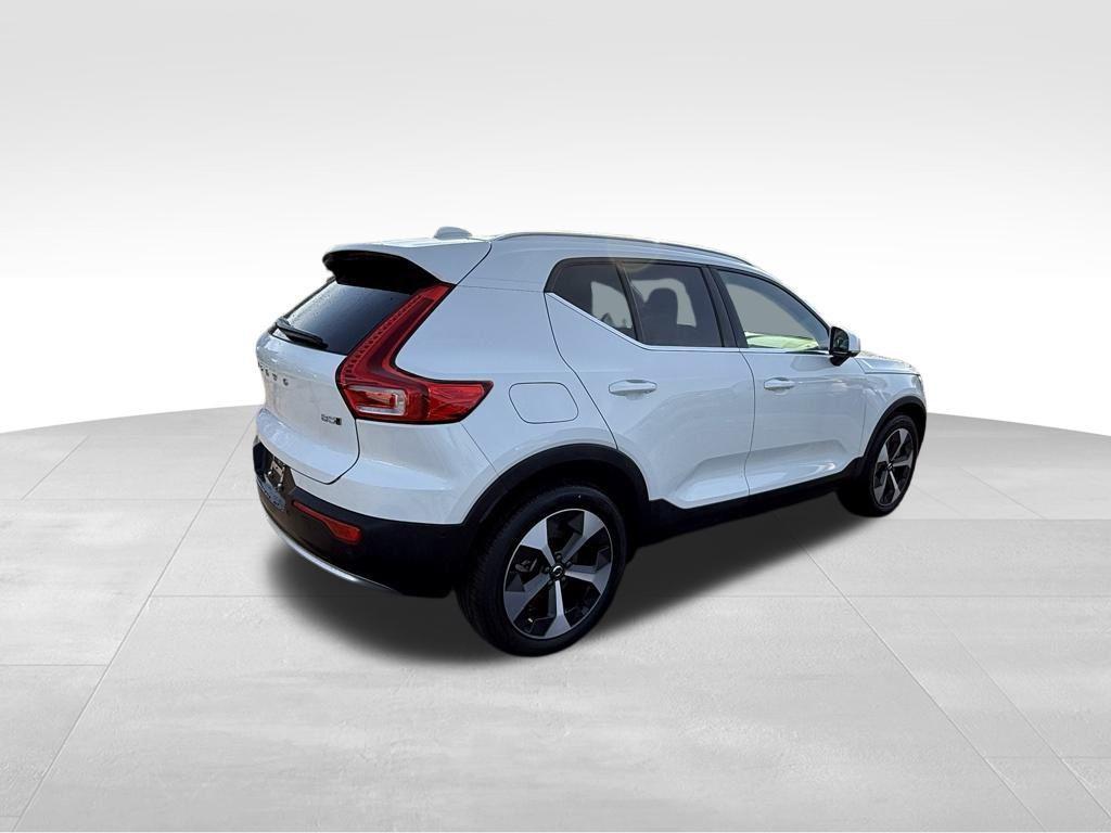 used 2025 Volvo XC40 car, priced at $33,989
