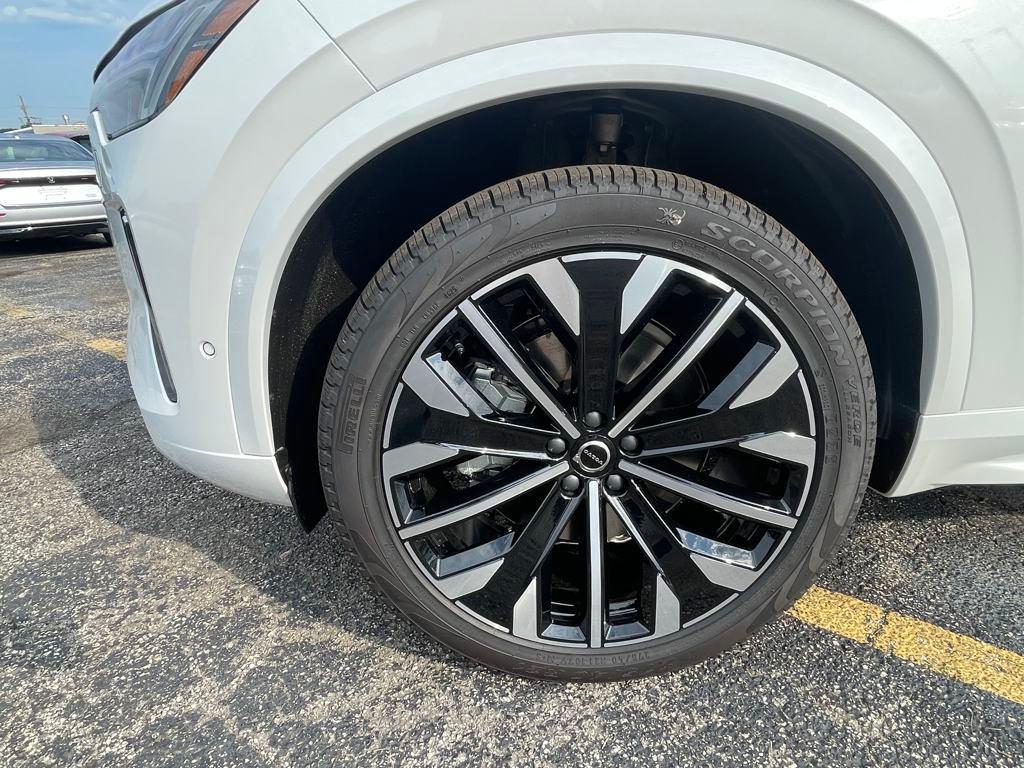new 2026 Volvo XC90 car, priced at $69,825