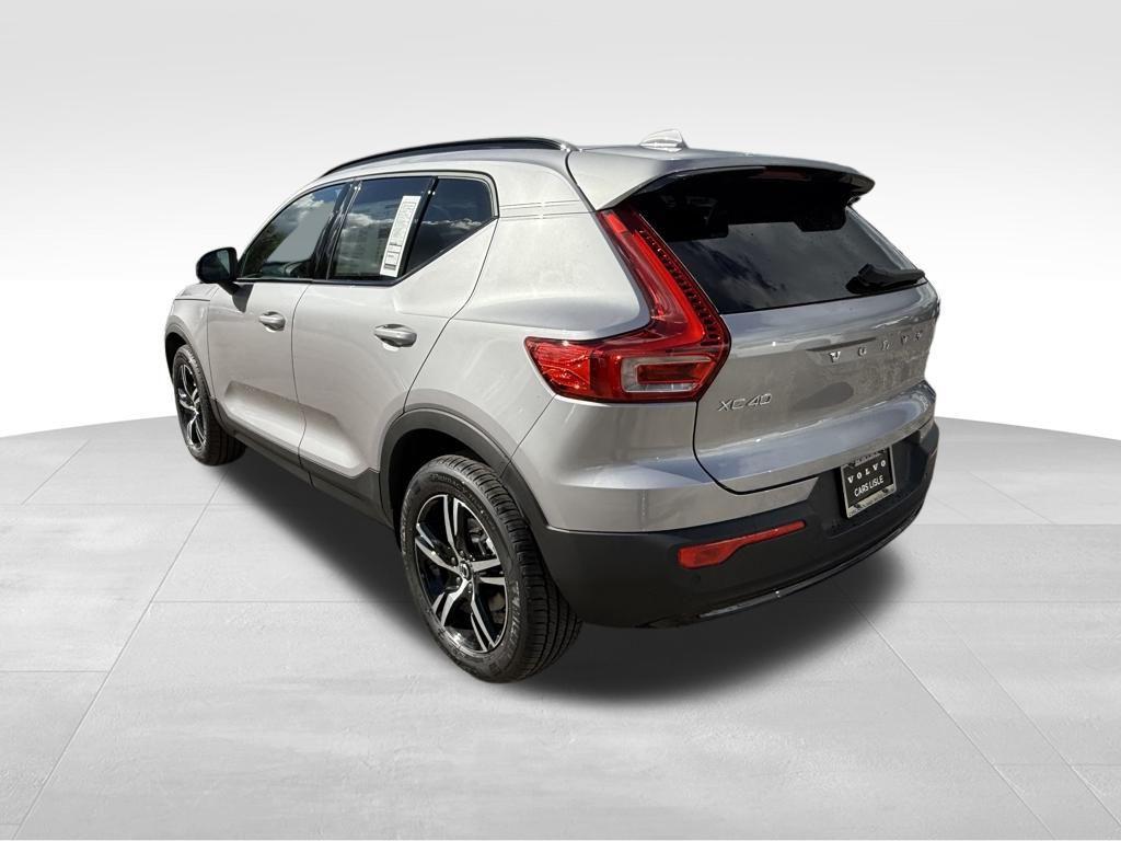new 2026 Volvo XC40 car, priced at $44,425