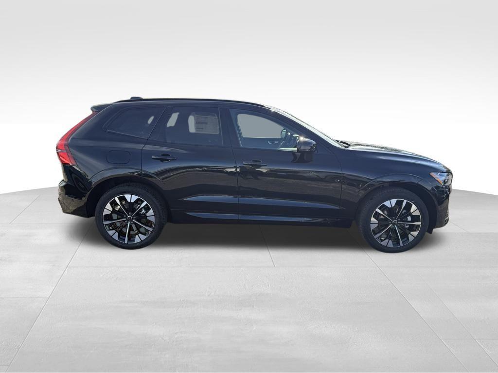 new 2026 Volvo XC60 car, priced at $55,985