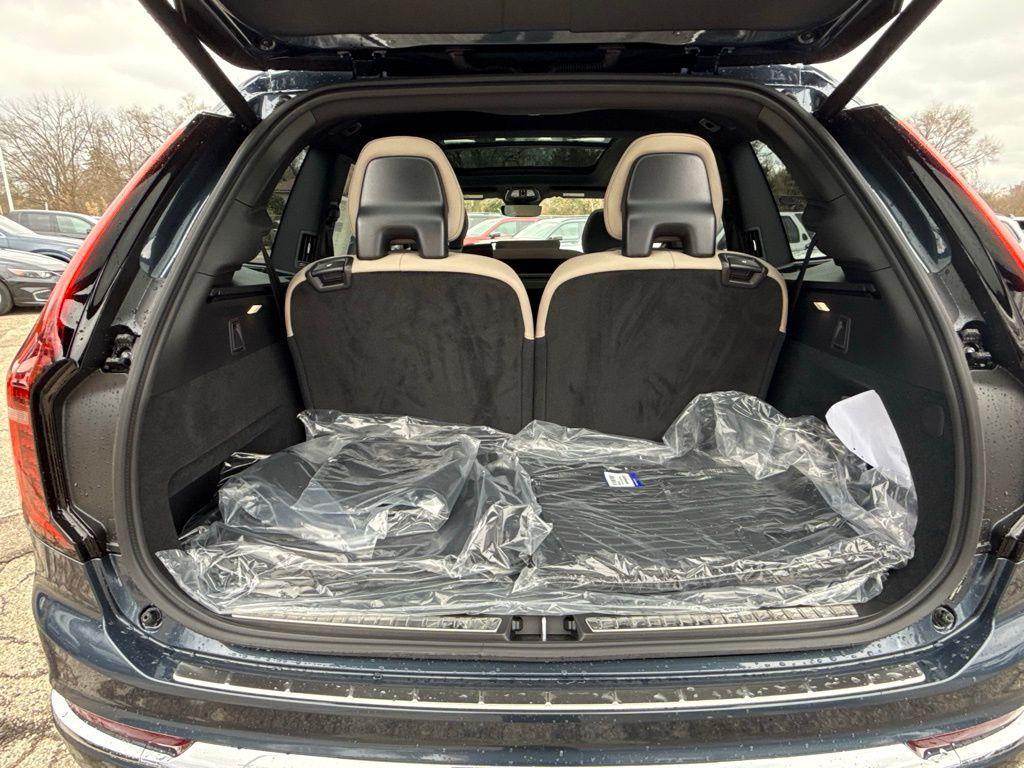 new 2026 Volvo XC90 car, priced at $70,355