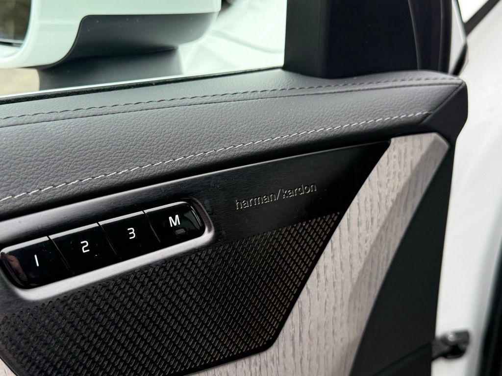 new 2025 Volvo XC90 Plug-In Hybrid car, priced at $81,765