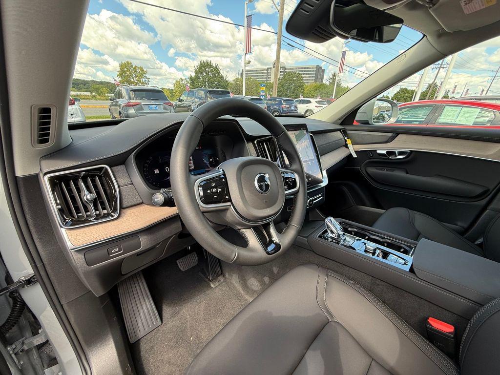 new 2026 Volvo XC90 car, priced at $69,825