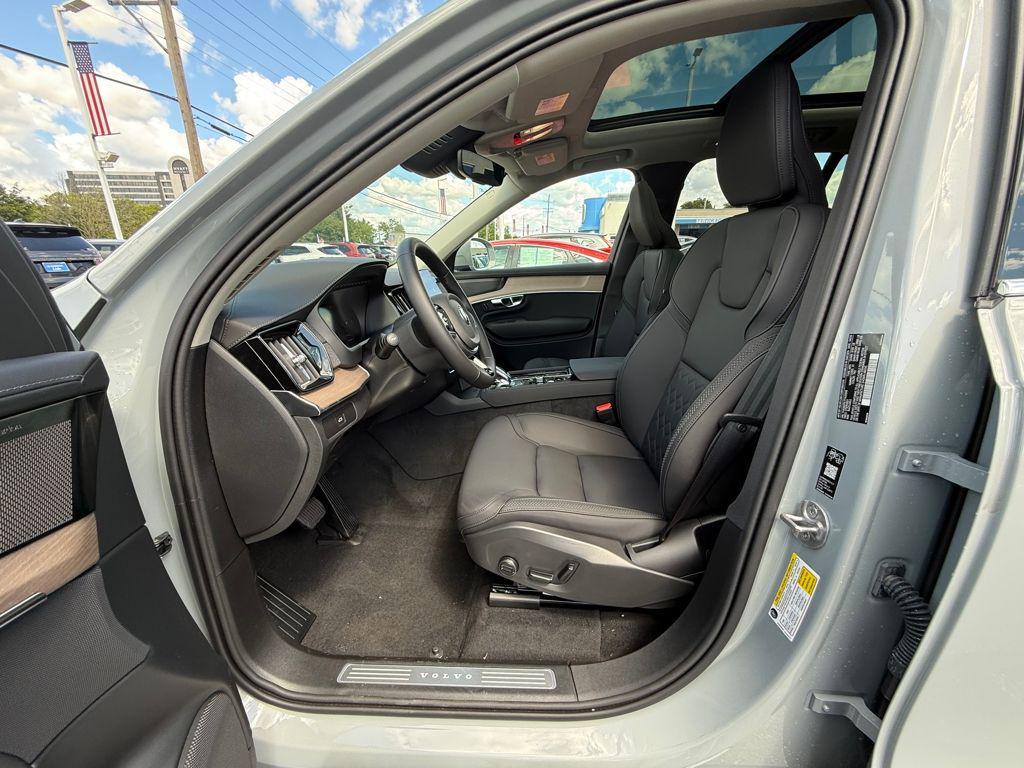 new 2026 Volvo XC90 car, priced at $69,825