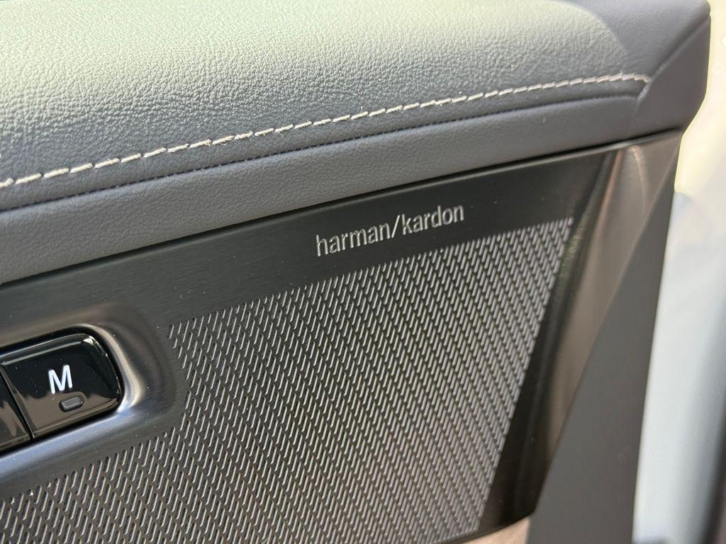 new 2026 Volvo XC90 car, priced at $69,825