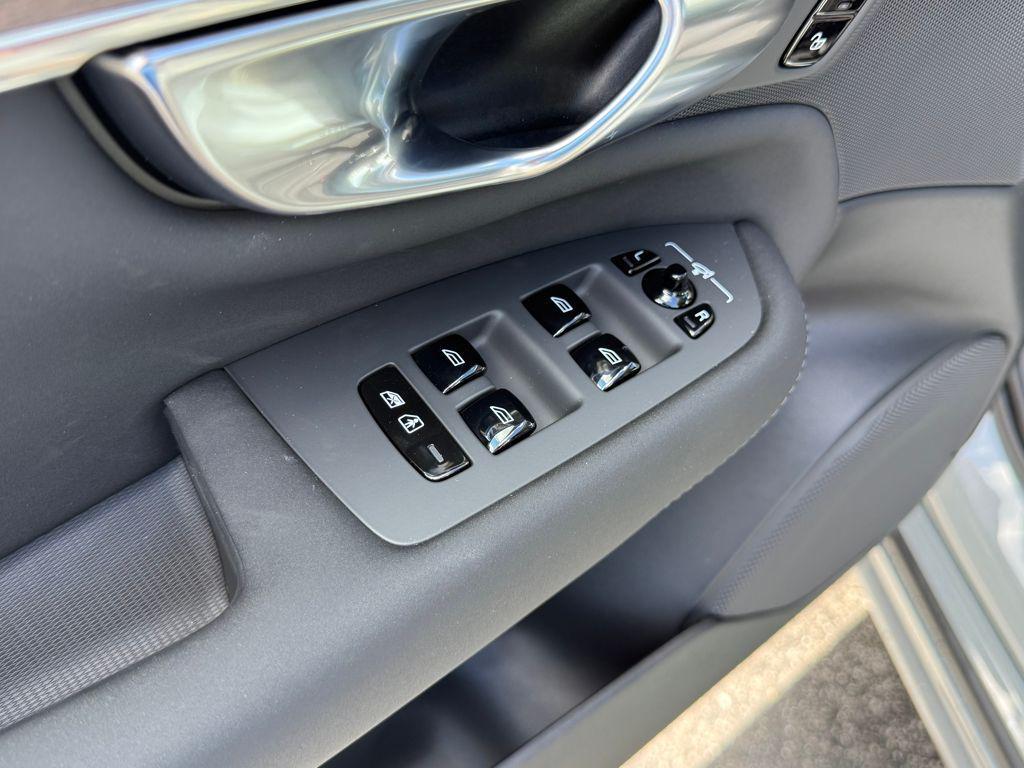 new 2026 Volvo XC90 car, priced at $69,825