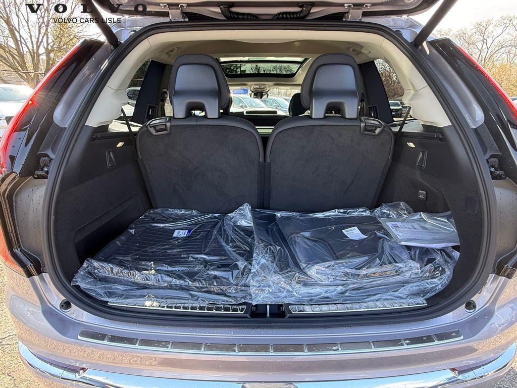 new 2026 Volvo XC90 car, priced at $70,495