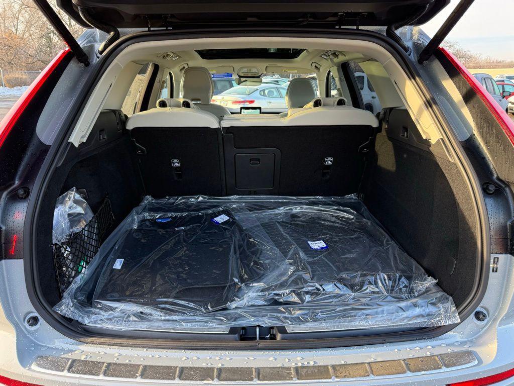 new 2026 Volvo XC60 car, priced at $60,935