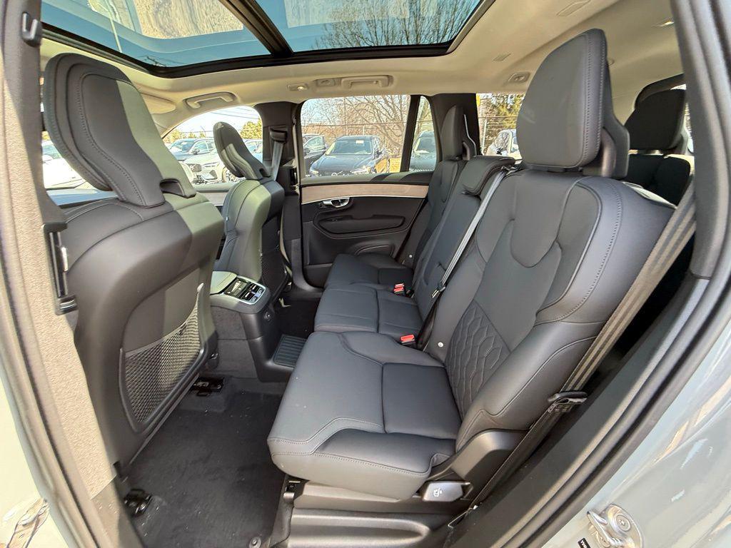 new 2026 Volvo XC90 Plug-In Hybrid car, priced at $78,995