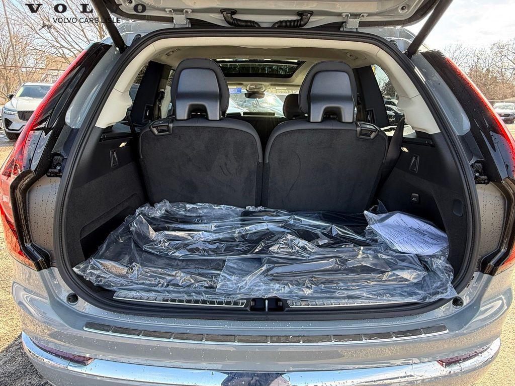 new 2026 Volvo XC90 Plug-In Hybrid car, priced at $78,995