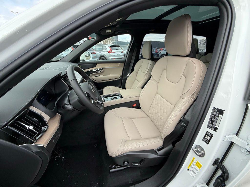 new 2026 Volvo XC90 Plug-In Hybrid car, priced at $79,875