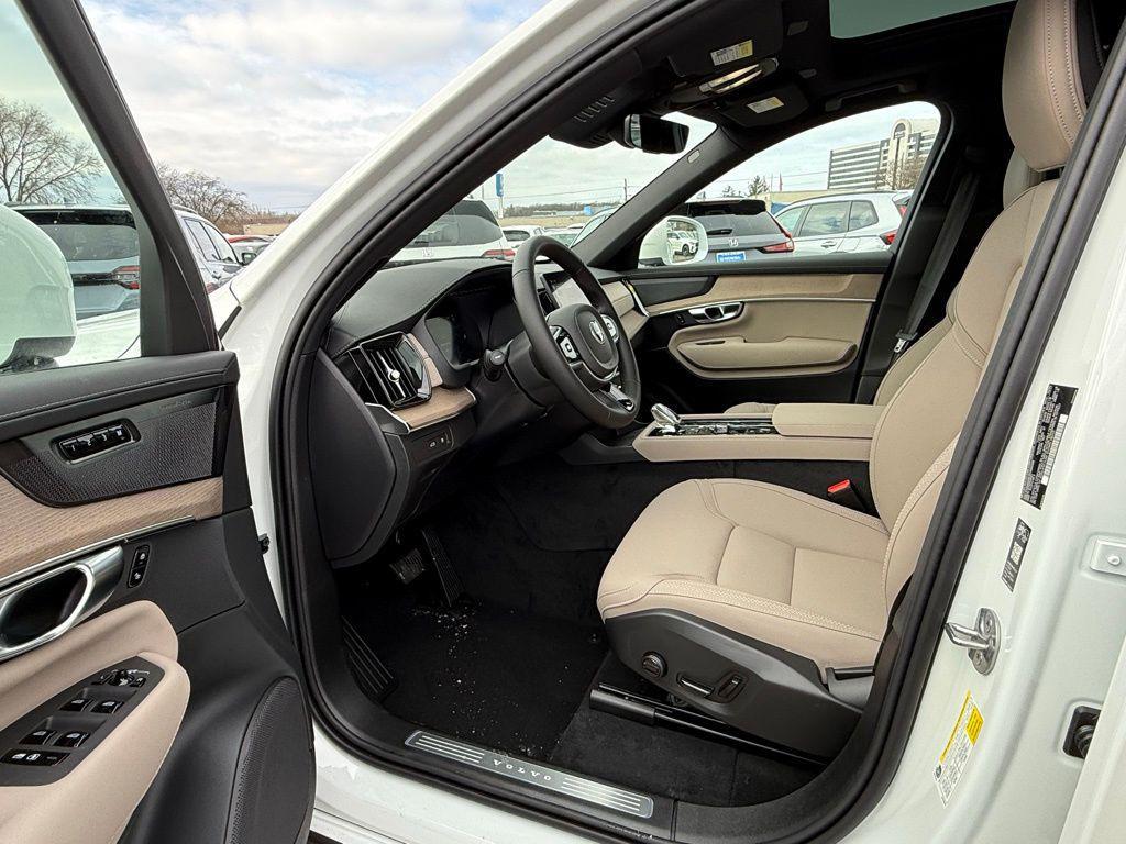 new 2026 Volvo XC90 Plug-In Hybrid car, priced at $79,875