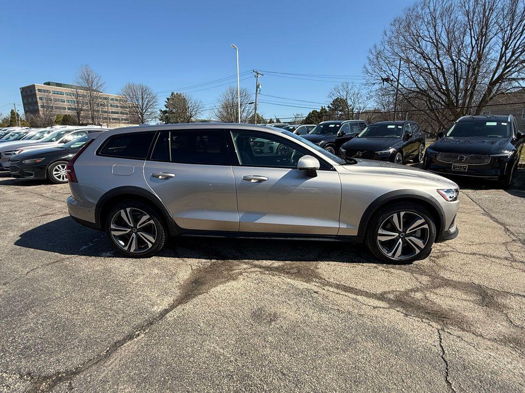 used 2026 Volvo V60 Cross Country car, priced at $54,990