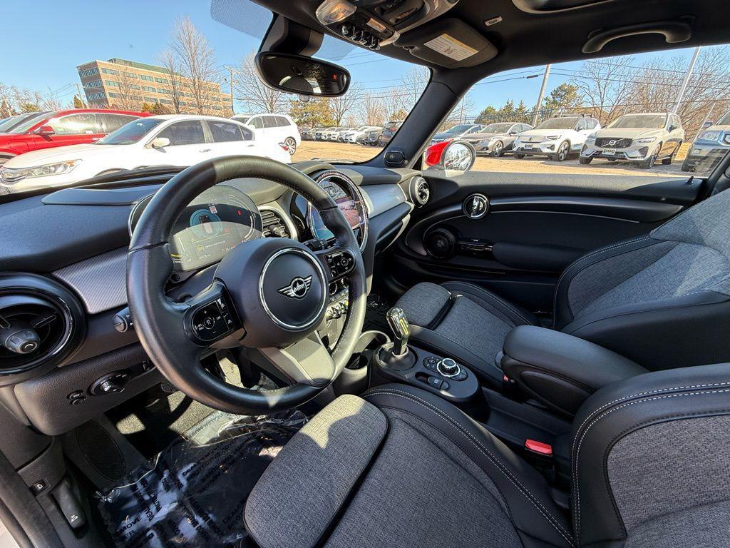 used 2023 MINI Hardtop car, priced at $21,500