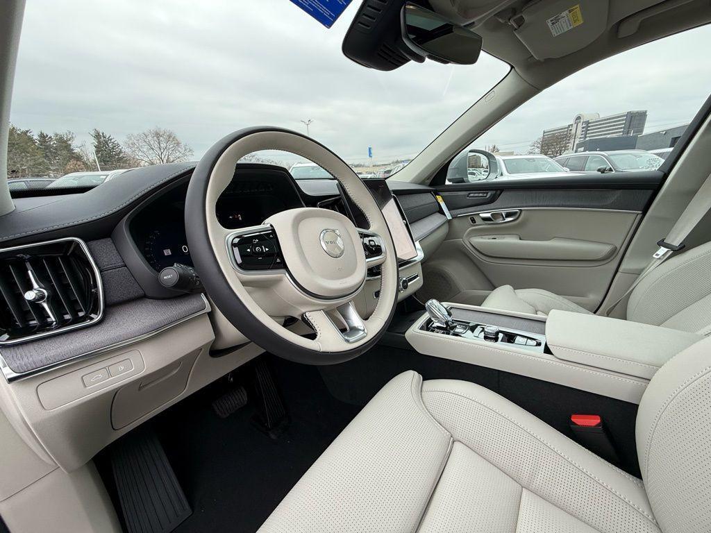 new 2026 Volvo XC90 Plug-In Hybrid car, priced at $80,745