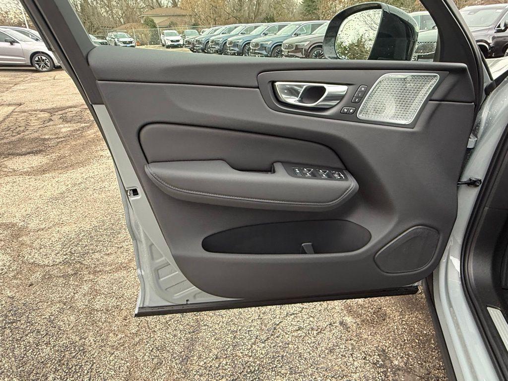 new 2026 Volvo XC60 car, priced at $67,660
