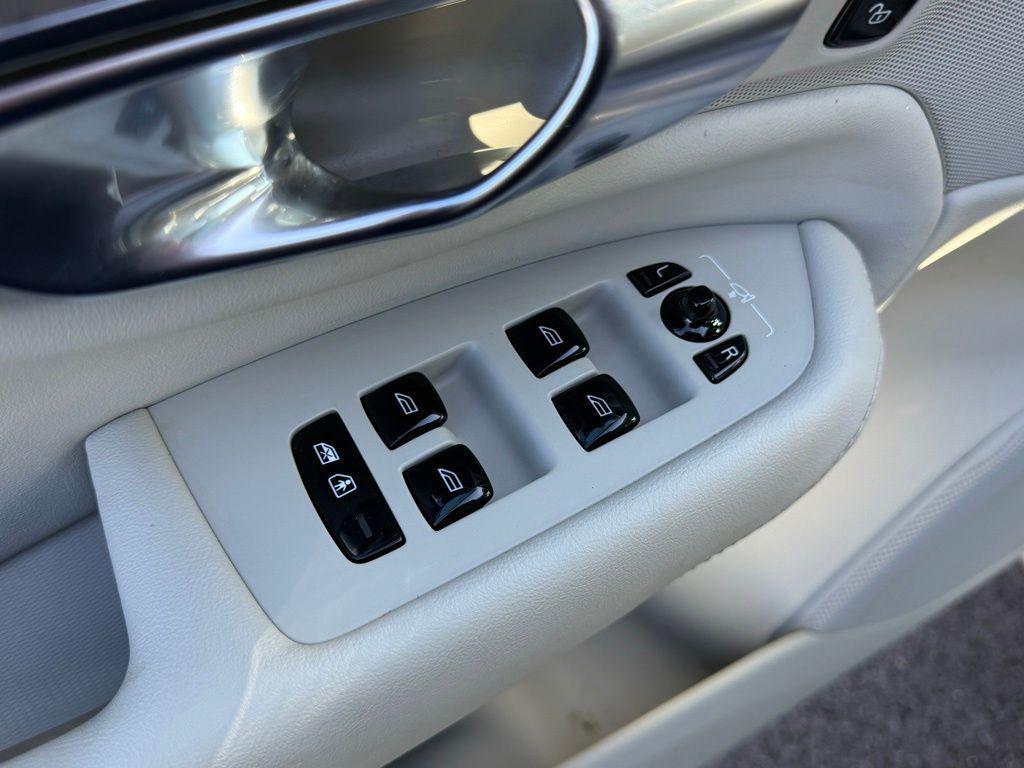 used 2023 Volvo XC90 Recharge Plug-In Hybrid car, priced at $48,651