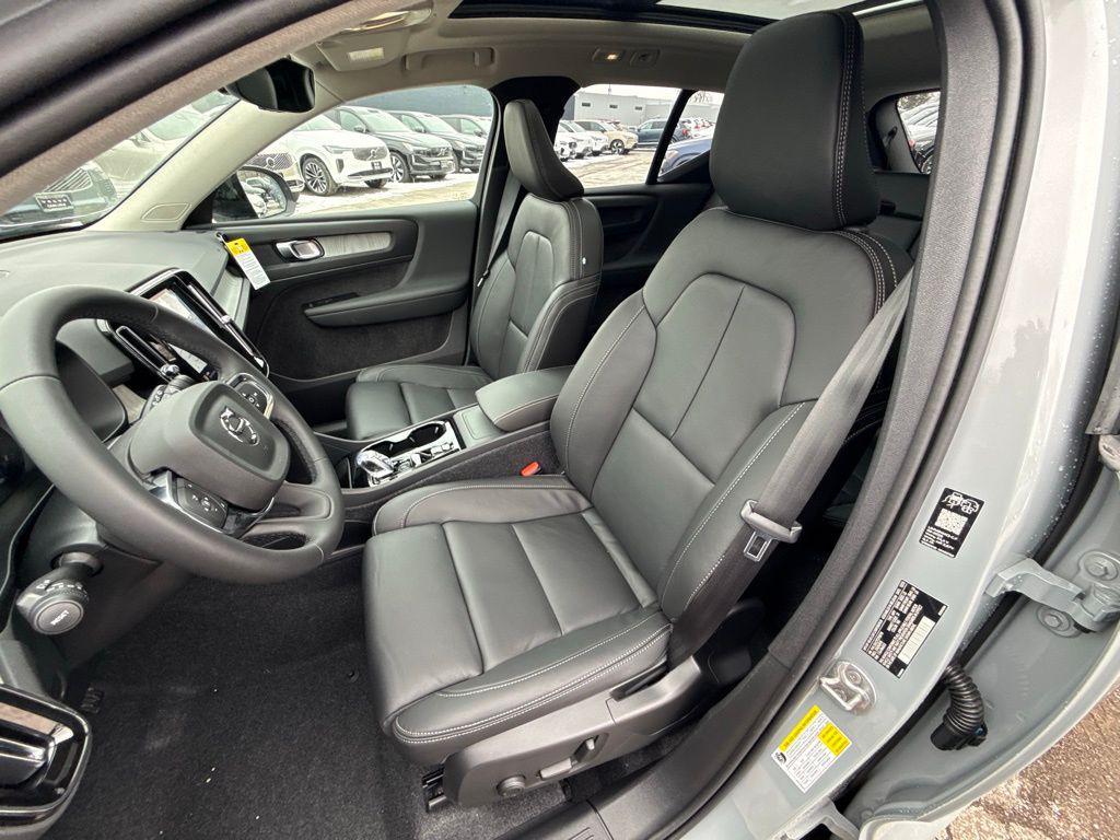 new 2026 Volvo XC40 car, priced at $47,260