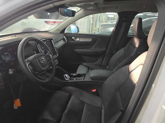 used 2025 Volvo XC40 car, priced at $32,385