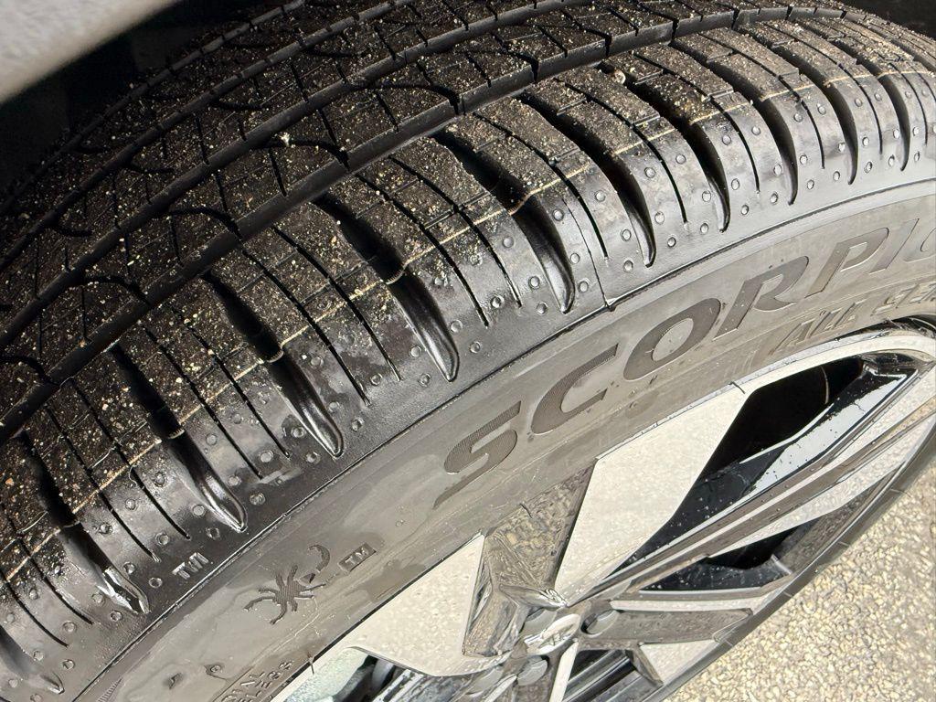 new 2026 Volvo XC40 car, priced at $44,075