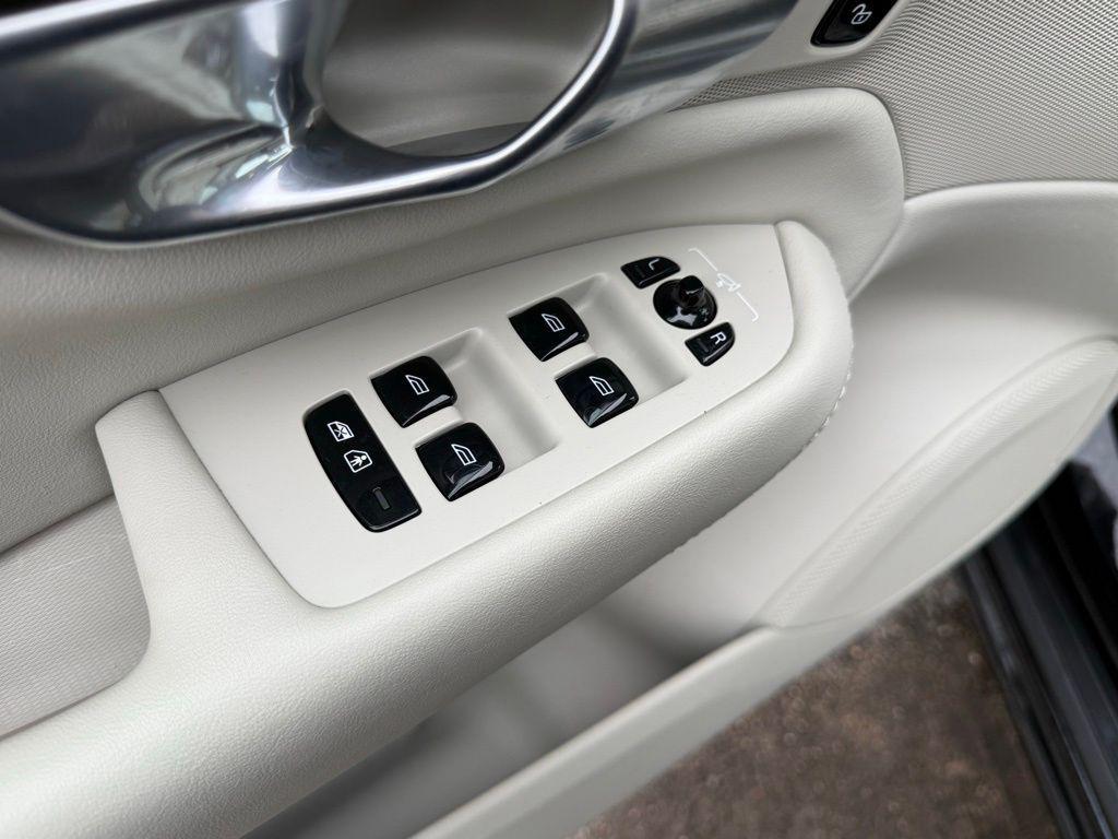 used 2023 Volvo XC90 car, priced at $39,849