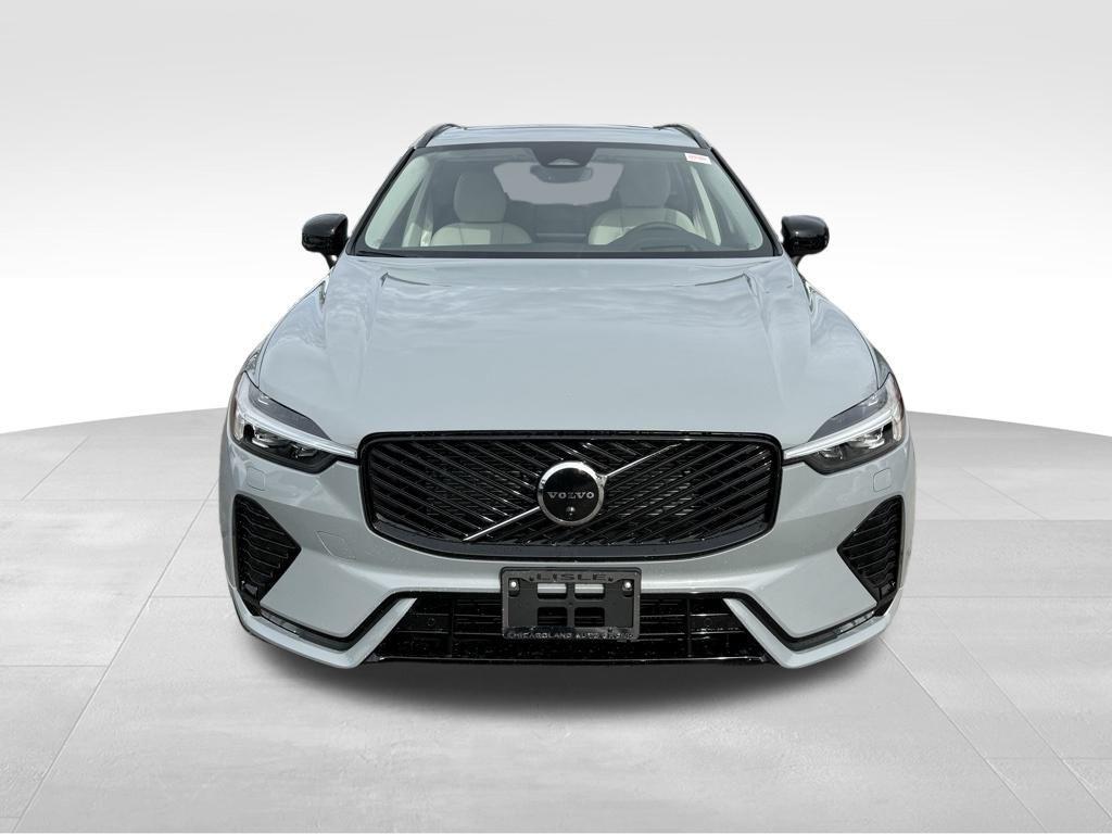 new 2026 Volvo XC60 car, priced at $60,935