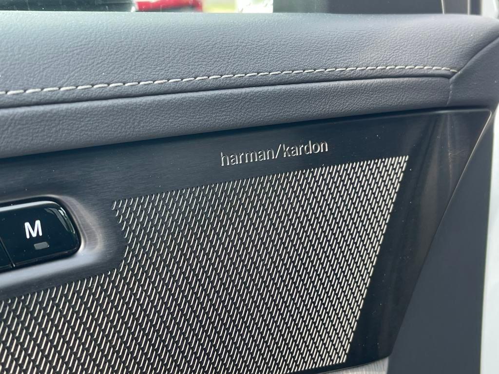 new 2025 Volvo XC90 Plug-In Hybrid car, priced at $82,405