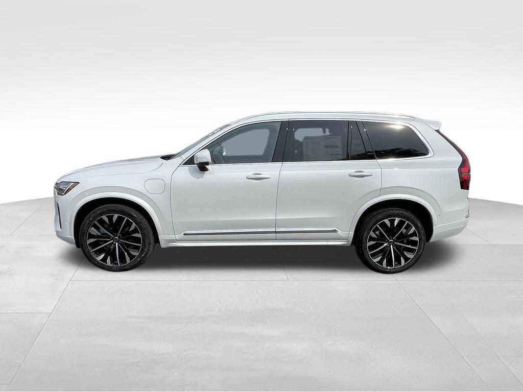new 2025 Volvo XC90 Plug-In Hybrid car, priced at $82,405