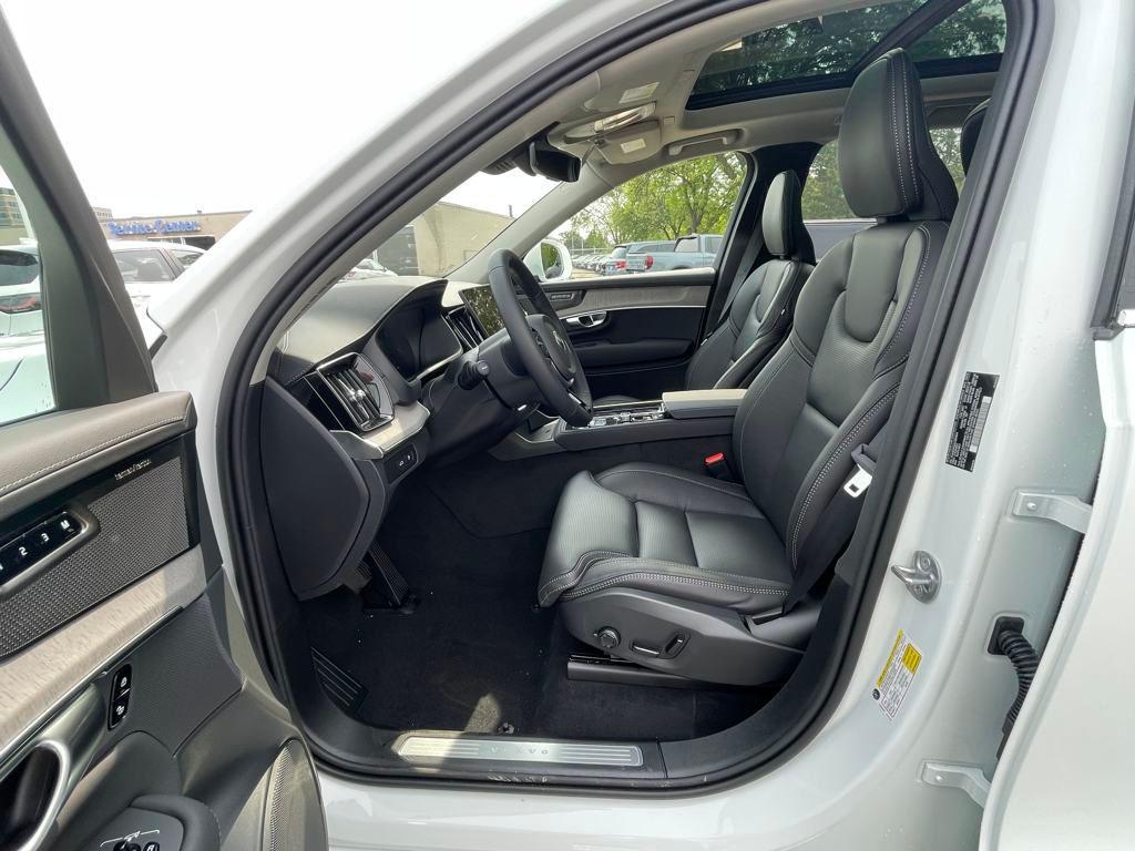 new 2025 Volvo XC90 Plug-In Hybrid car, priced at $82,405