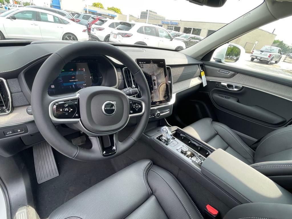 new 2025 Volvo XC90 Plug-In Hybrid car, priced at $82,405