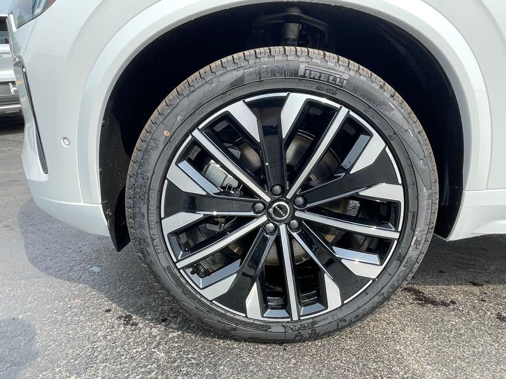 new 2025 Volvo XC90 Plug-In Hybrid car, priced at $82,405