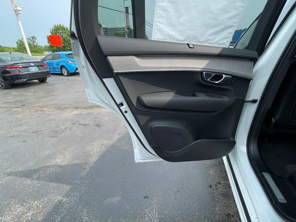new 2025 Volvo XC90 Plug-In Hybrid car, priced at $82,405