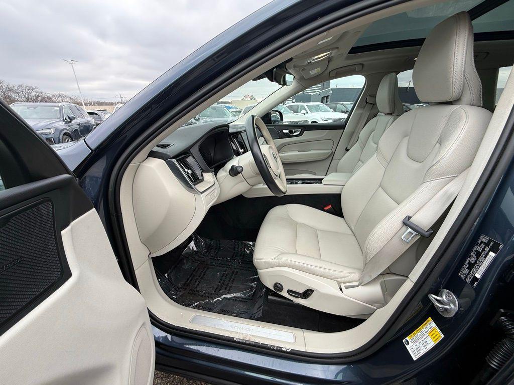 used 2023 Volvo XC60 Recharge Plug-In Hybrid car, priced at $39,496