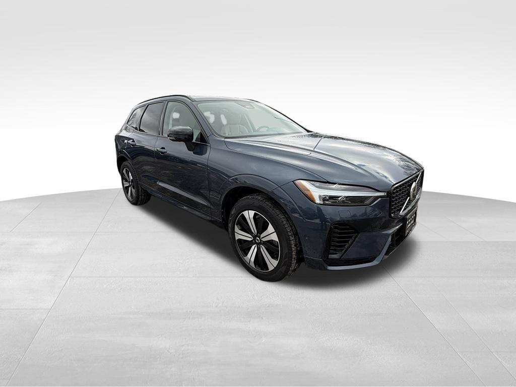 used 2023 Volvo XC60 Recharge Plug-In Hybrid car, priced at $39,496