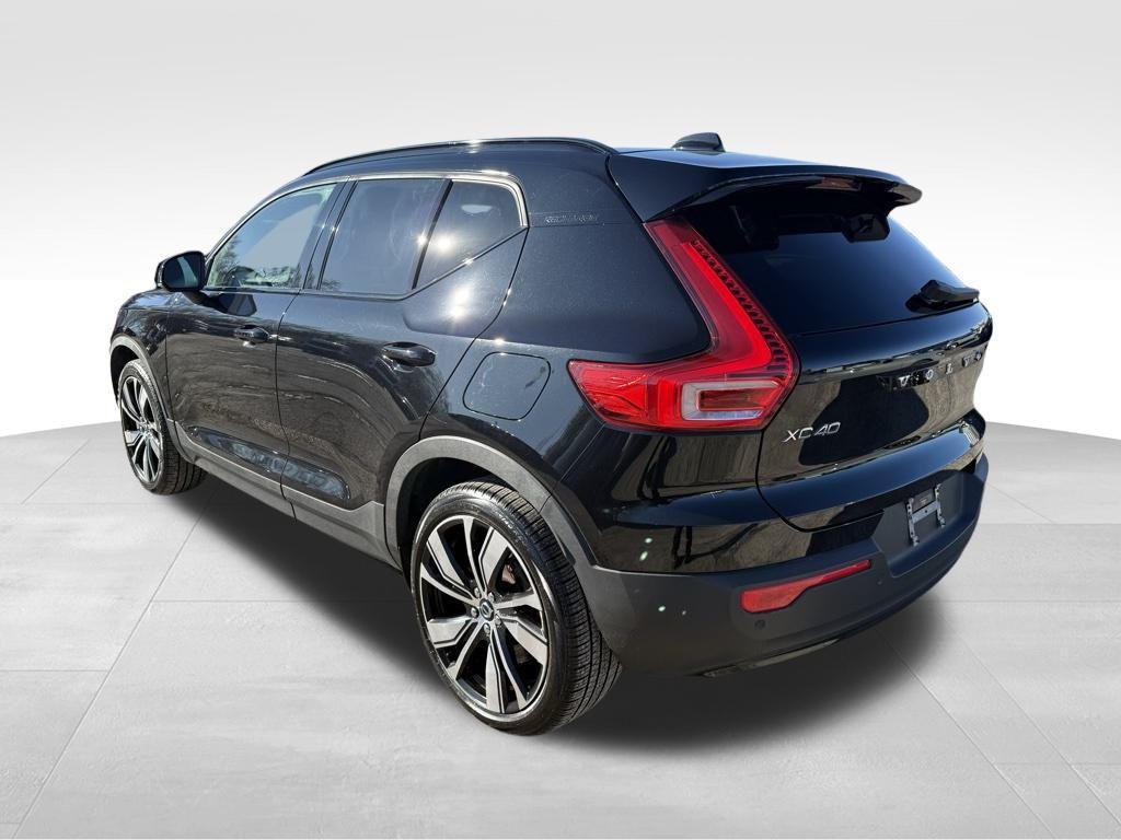 used 2021 Volvo XC40 Recharge Pure Electric car, priced at $21,999
