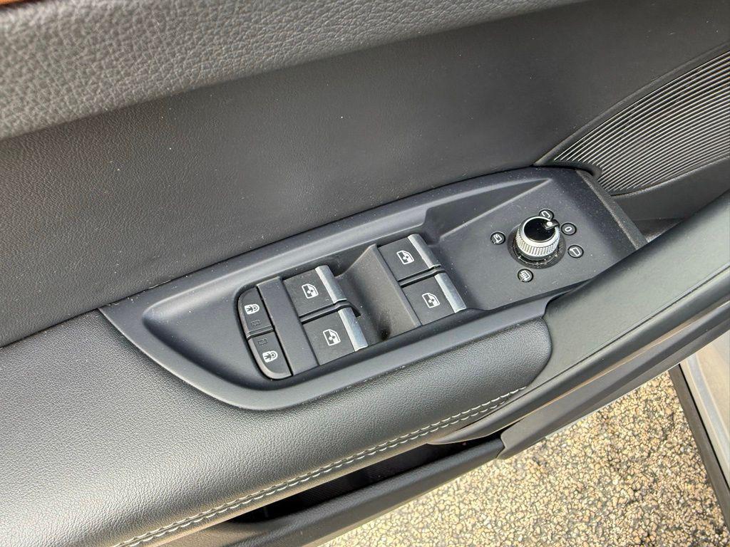 used 2022 Audi Q5 car, priced at $23,706
