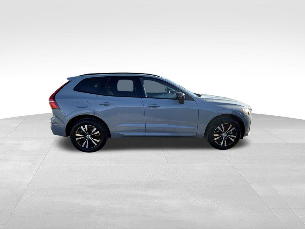 new 2025 Volvo XC60 car, priced at $45,067