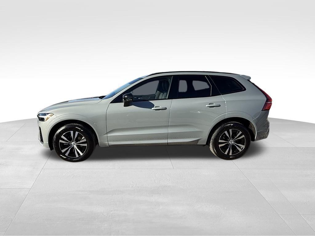 new 2025 Volvo XC60 car, priced at $45,067