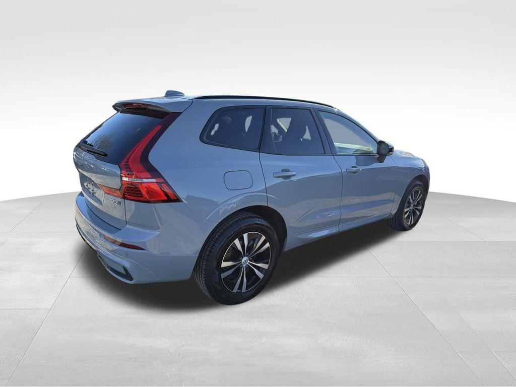 new 2025 Volvo XC60 car, priced at $45,067