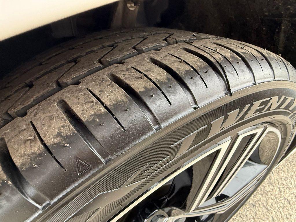 used 2021 Volvo S60 Recharge Plug-In Hybrid car, priced at $22,611