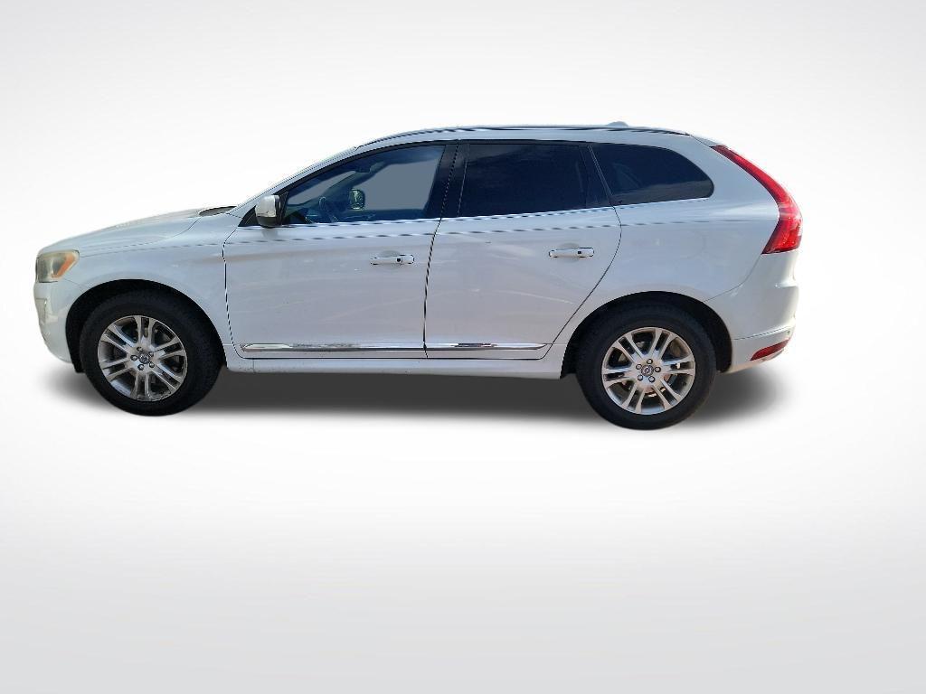 used 2015 Volvo XC60 car, priced at $14,009