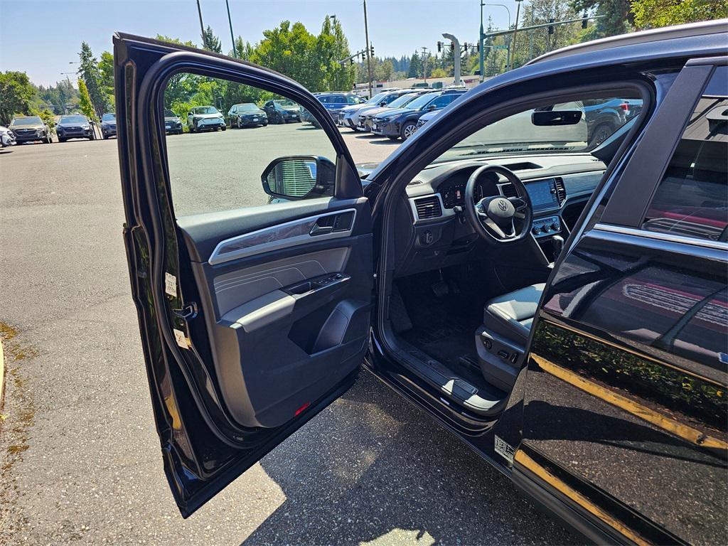 used 2022 Volkswagen Atlas Cross Sport car, priced at $23,999